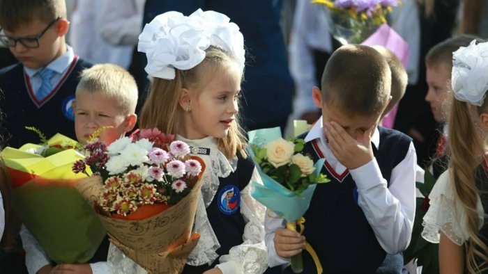 Первоклашки на линейке