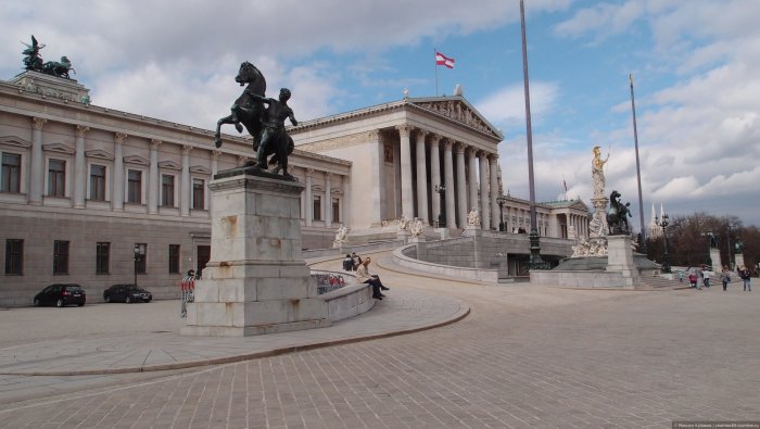 Венский парламент неоклассицизм