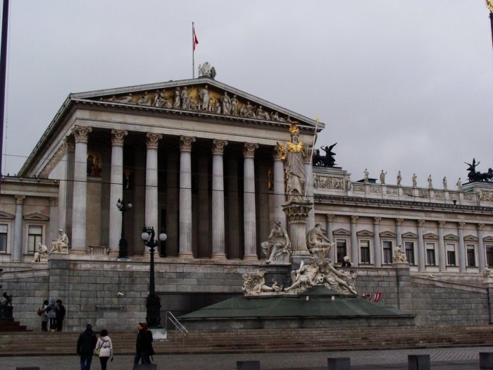 Австрийский парламент в Вене