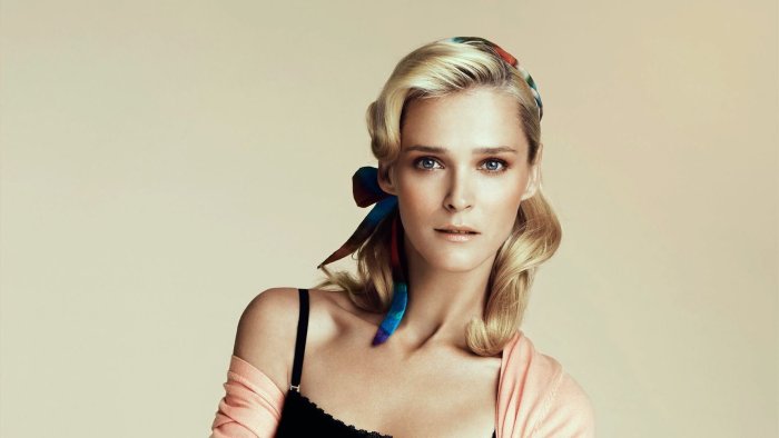 Кармен касс модель