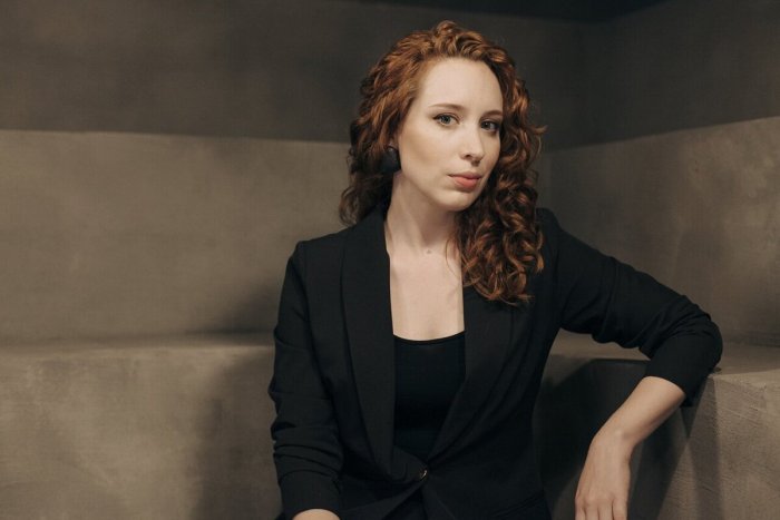 А поговорить ведущая Ирина Шихман