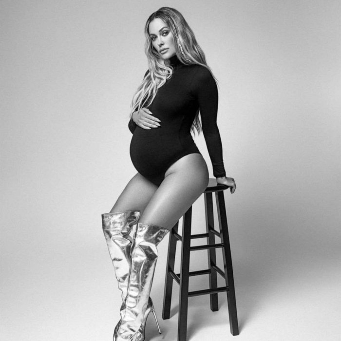 Образ для фотосессии беременной в боди