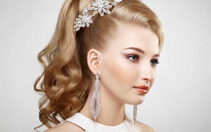 Причёски молодым девушкам