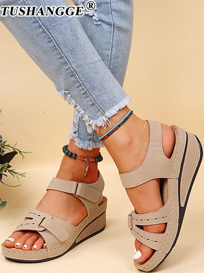 Сандалии женские на липучках