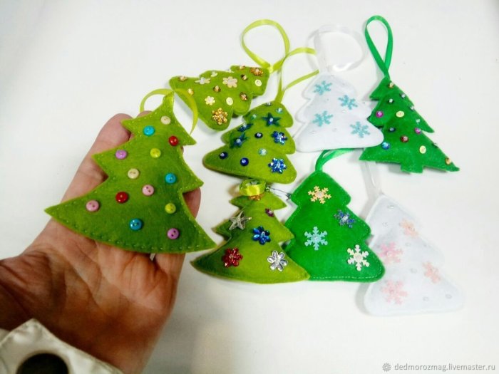 Новогодние фетровые елочки