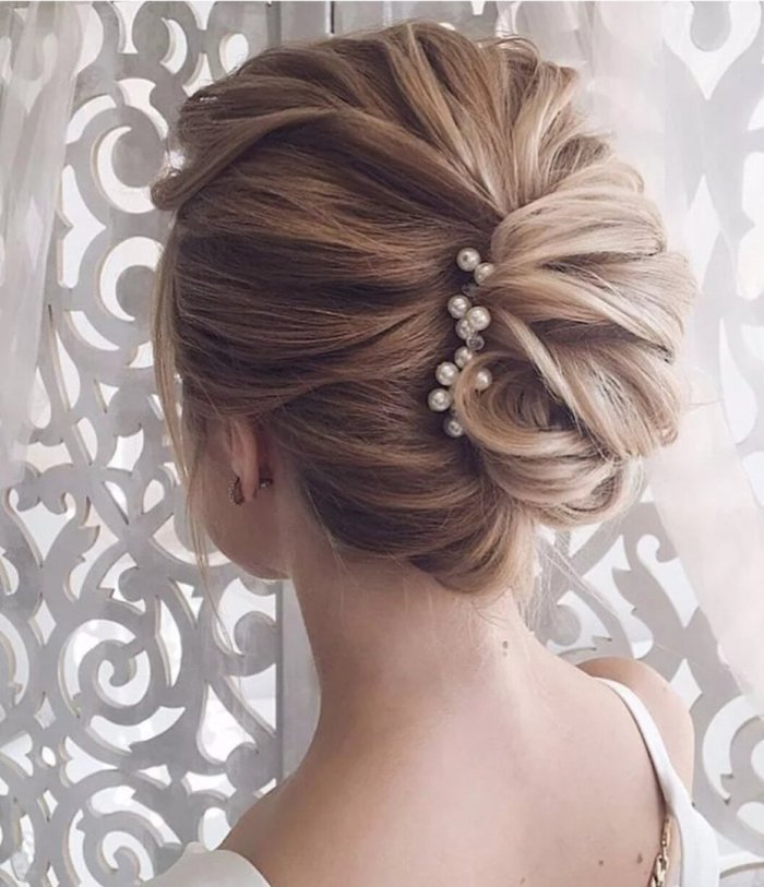 Элегантные вечерние прически