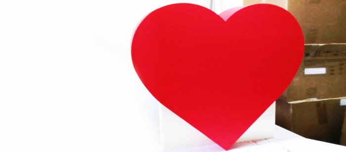 Сердце из пенопласта красное