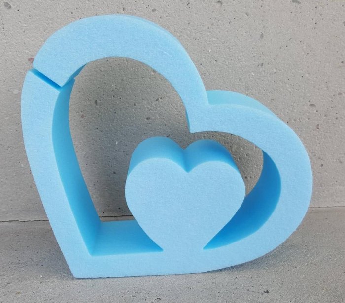 Сердечки из цемента