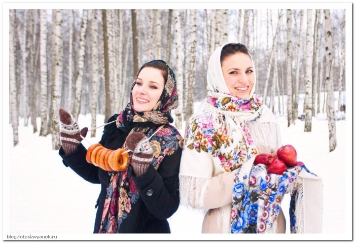 Русские красавицы в платках