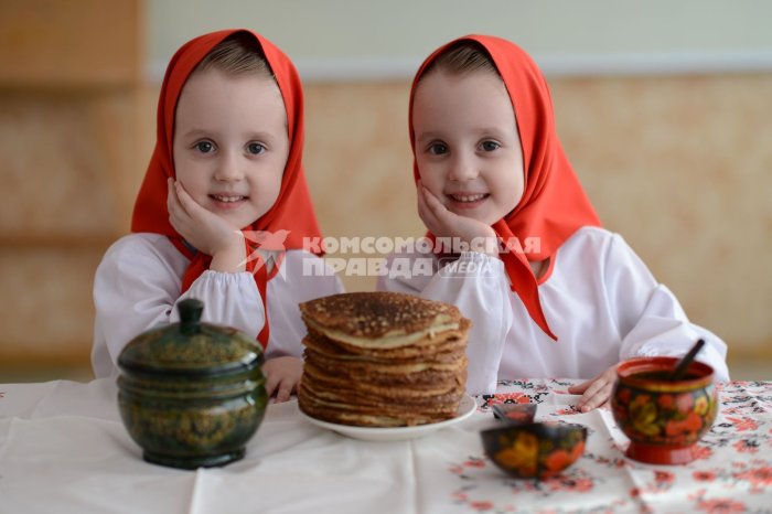 Сценка на Масленицу смешная