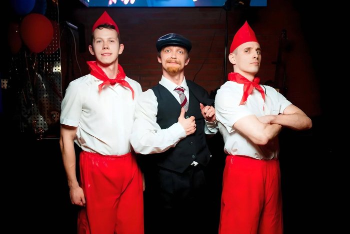 Тематическая вечеринка в стиле пионеров