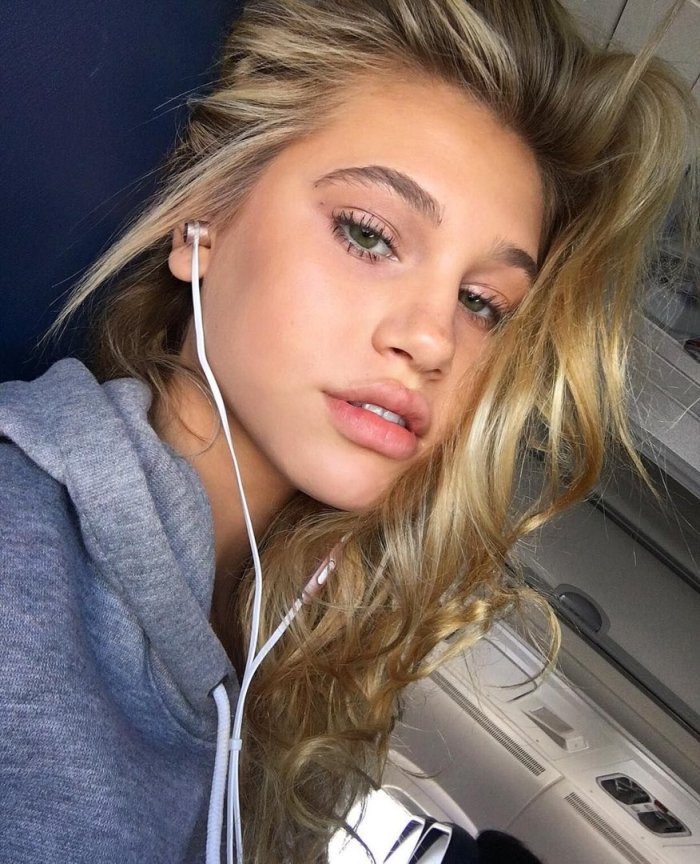 Мередит Микельсон модель