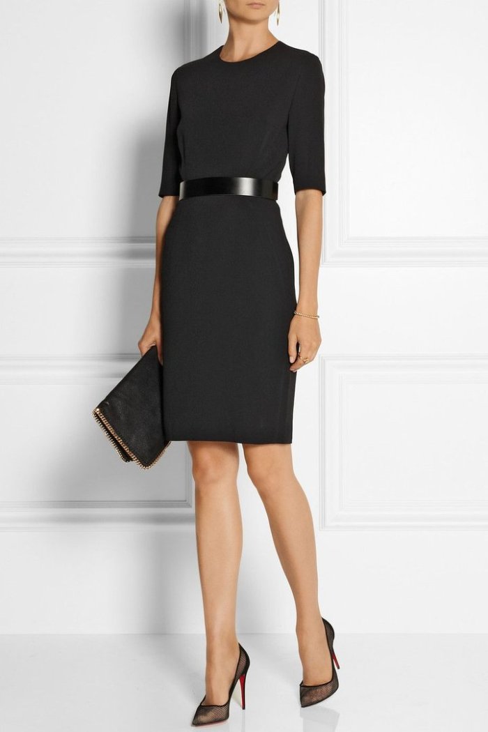 Платья строгие классические