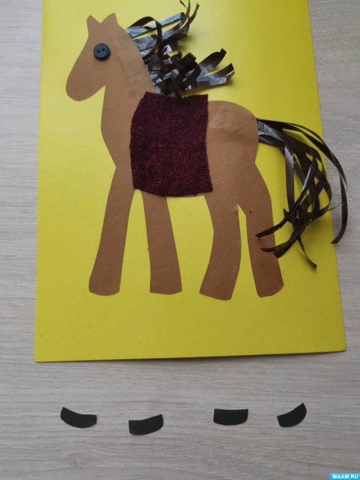 Глаз лошади для аппликации