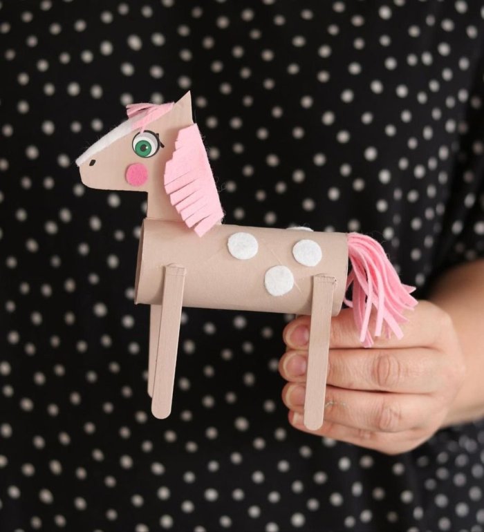 Поделка Единорог