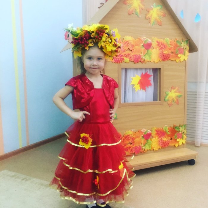 Платье на праздник осени для девочки в детском саду