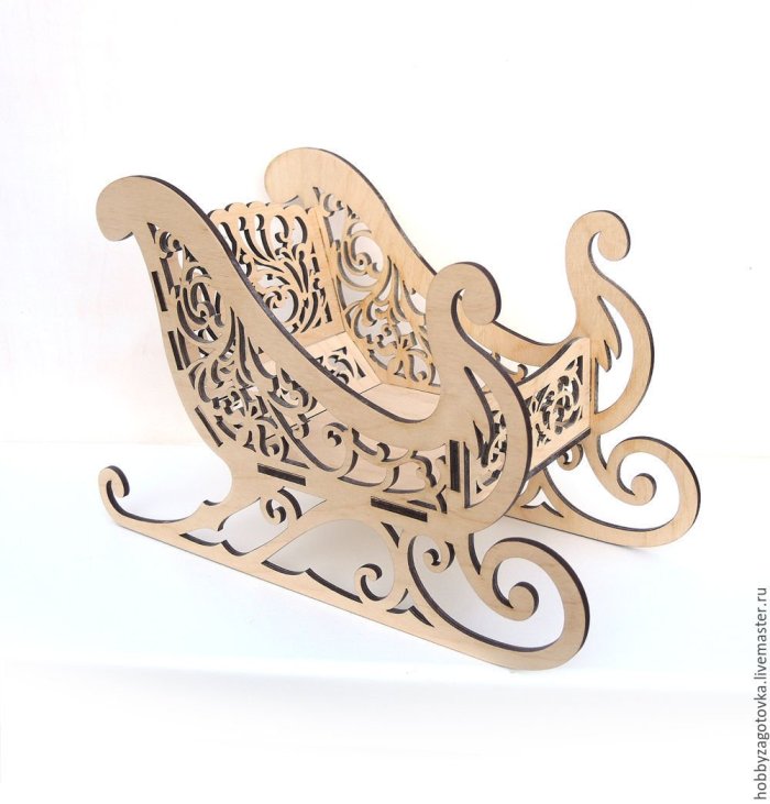 Сани из фанеры декоративные