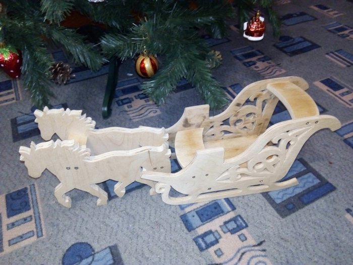 Новогодние сани