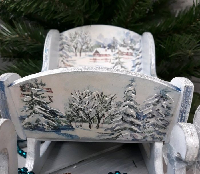 Санки декоративные новогодние