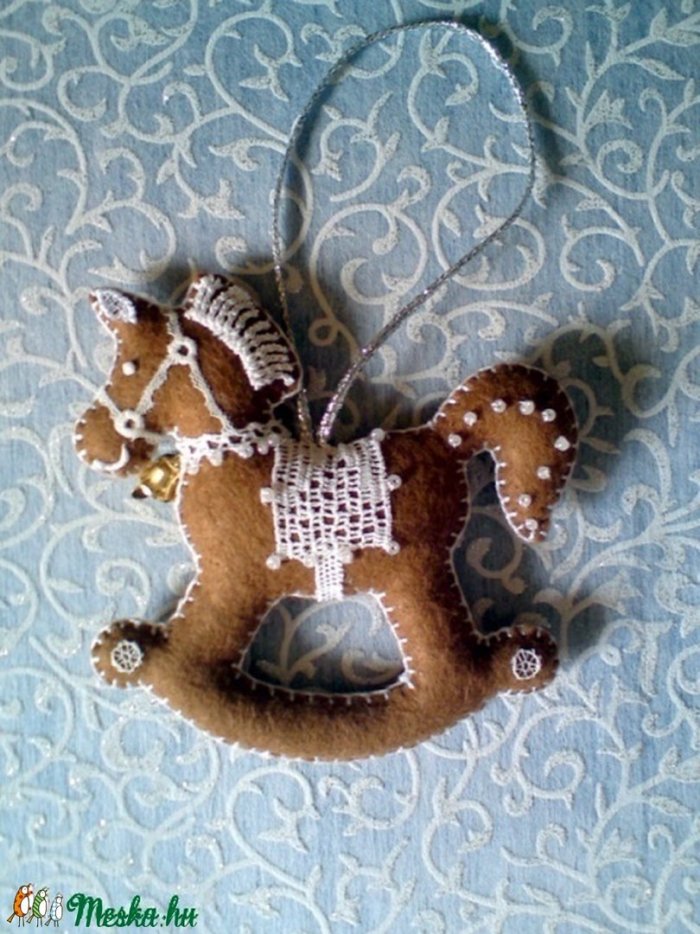 Лошадка Новогодняя игрушка из фетра