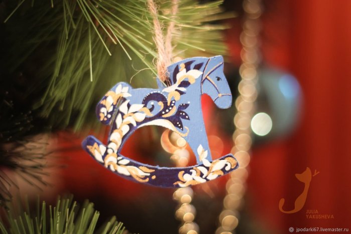 Елочные игрушки деревянные