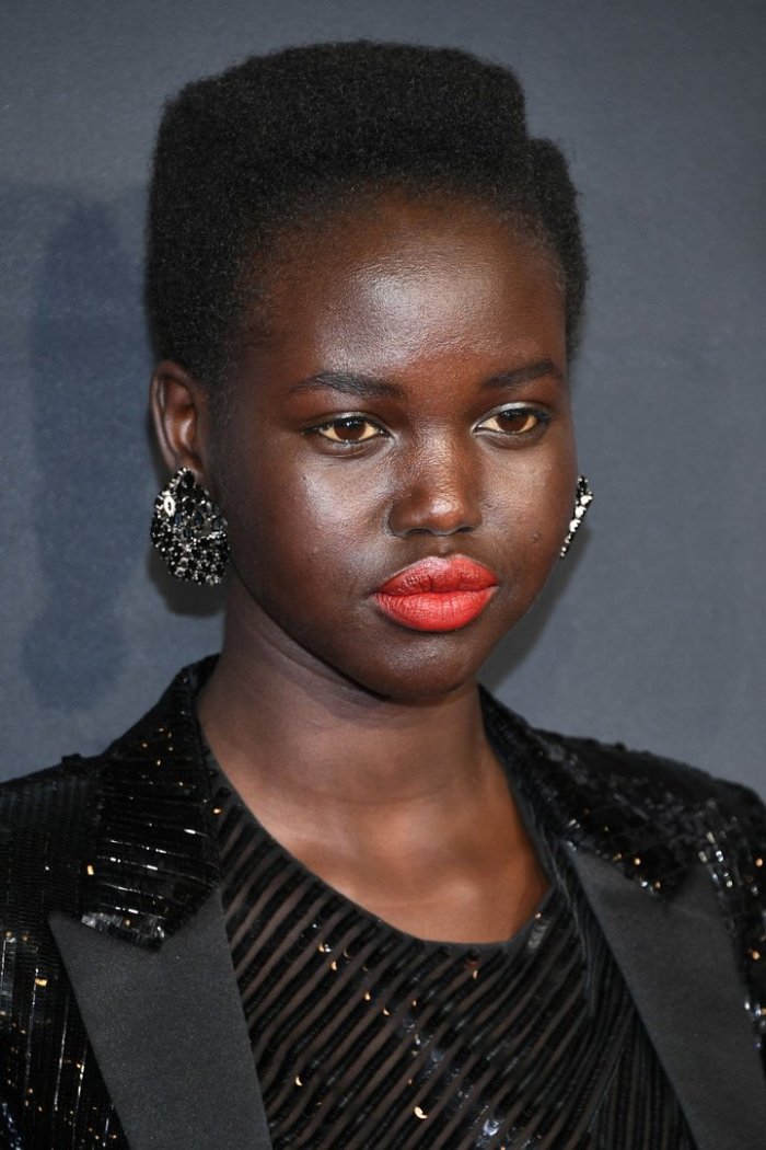 Адут Акеш модель