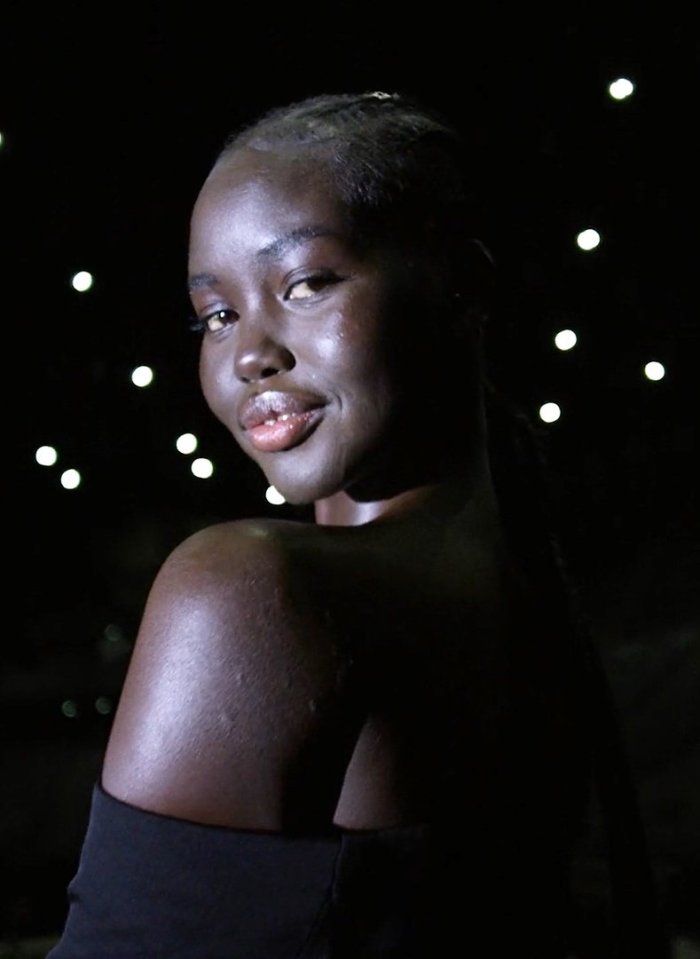 Adut Akech модель