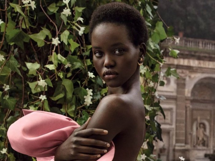 Адут Акеч до пластики