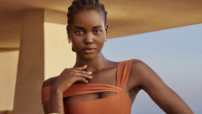 Адут Акеч модель