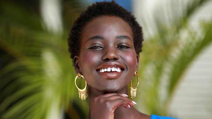 Адут Акеш модель