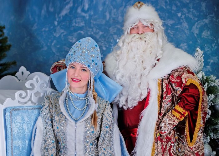 Дед Мороз и Снегурочка