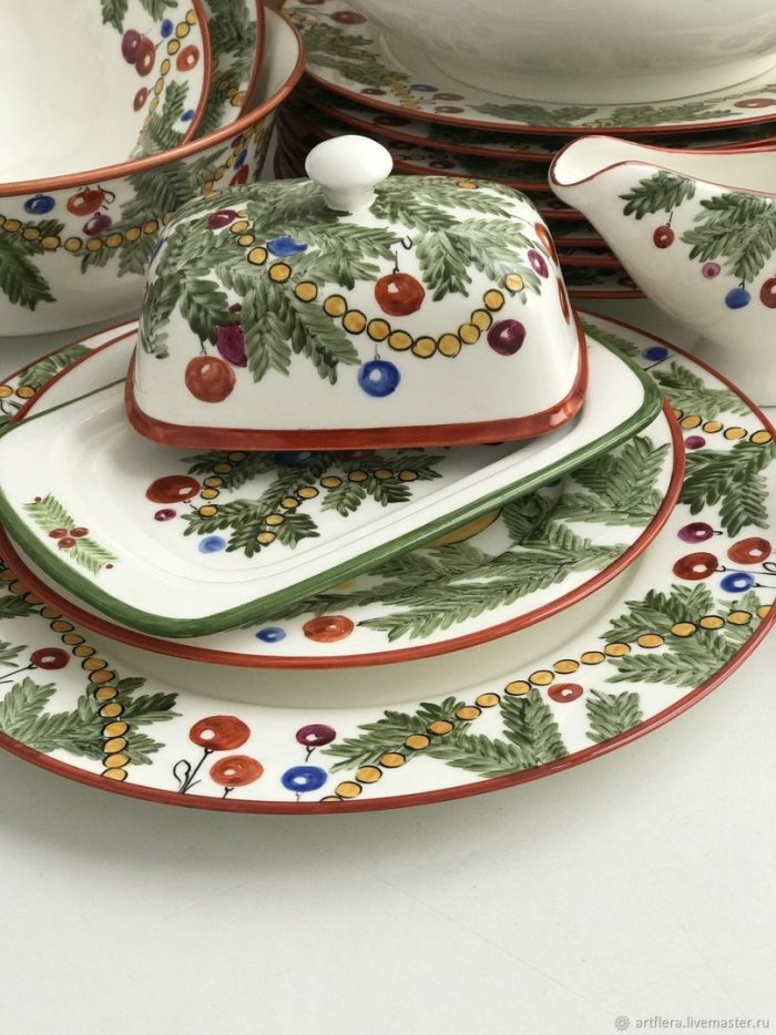 Новогодняя фарфоровая посуда