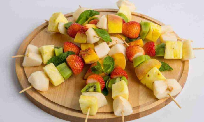 Канапе с киви и бананом