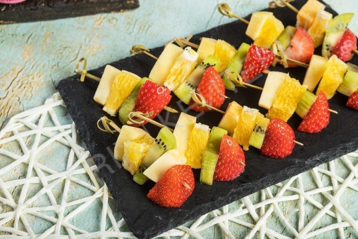 Фруктовые канапе