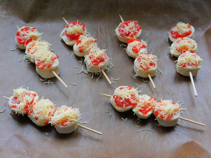 Канапе для фуршета из слоеного теста