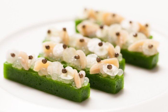 Канапе из перепелиных яиц