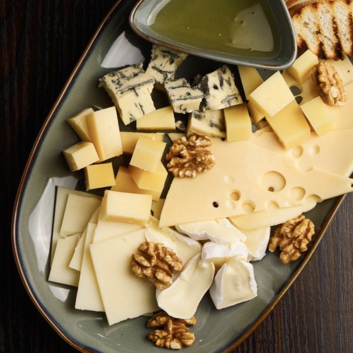 Сырная тарелка к пиву