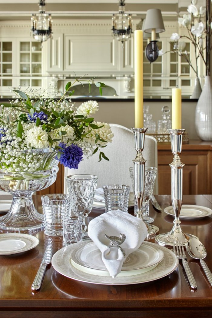 Современная сервировка стола