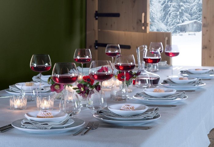 Красиво сервированный стол