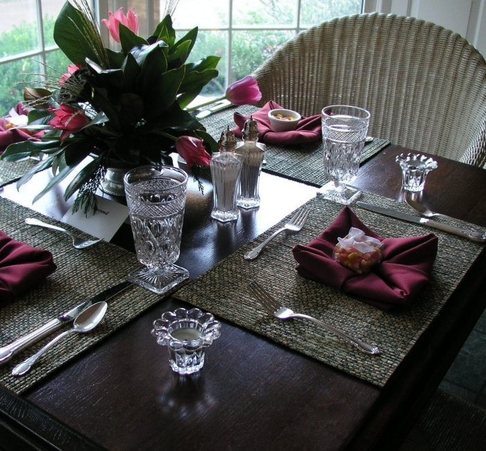 Красиво сервированный стол