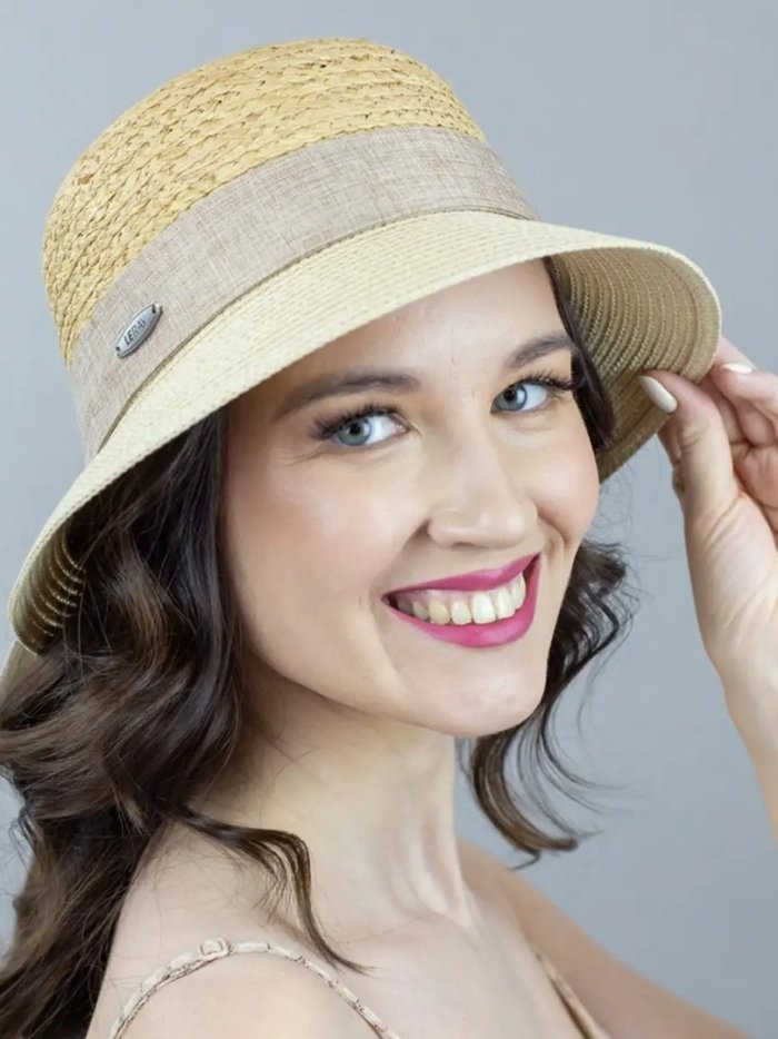 Шляпа женская летняя соломенная