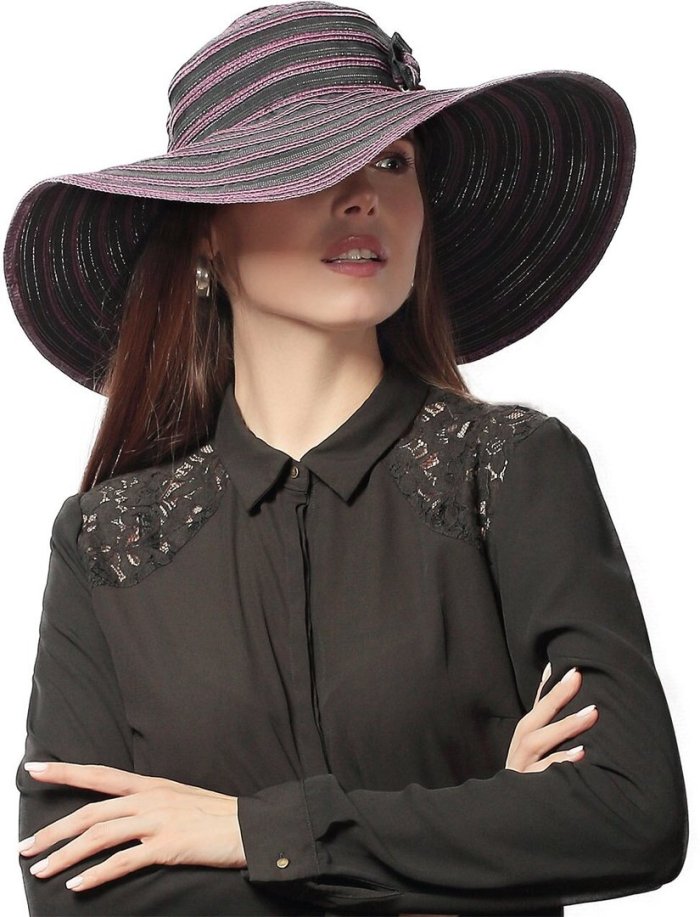 Шляпа черная женская с широкими полями