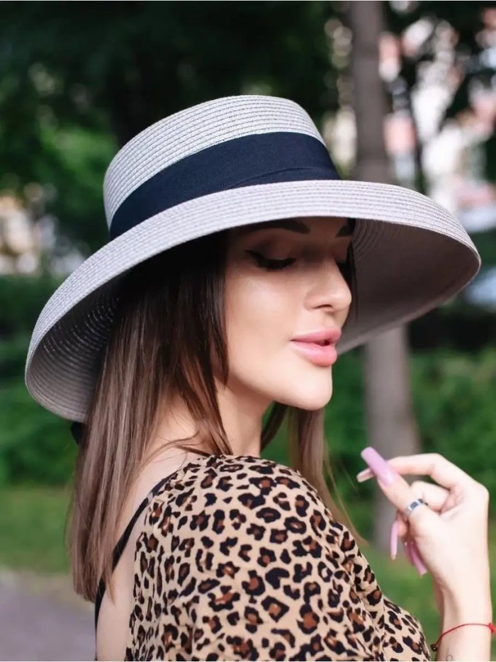 Шляпка Одри соломенная