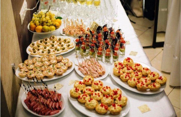 Фуршетный стол на день рождения