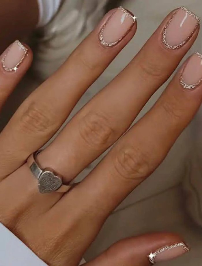 Богатый маникюр