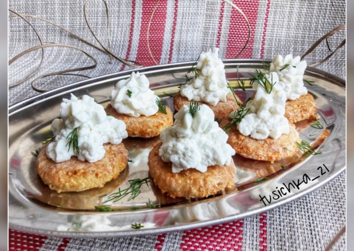 Сырная закуска на чипсах