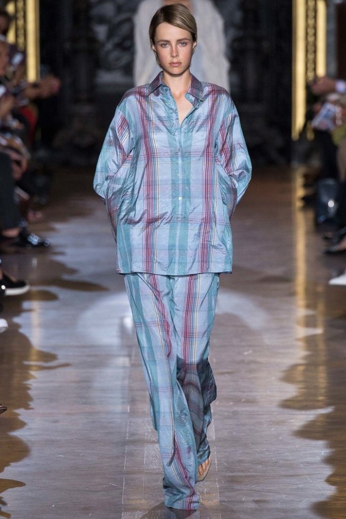 Stella McCartney ВЕСНА-ЛЕТО 2022 READY-TO-WEAR