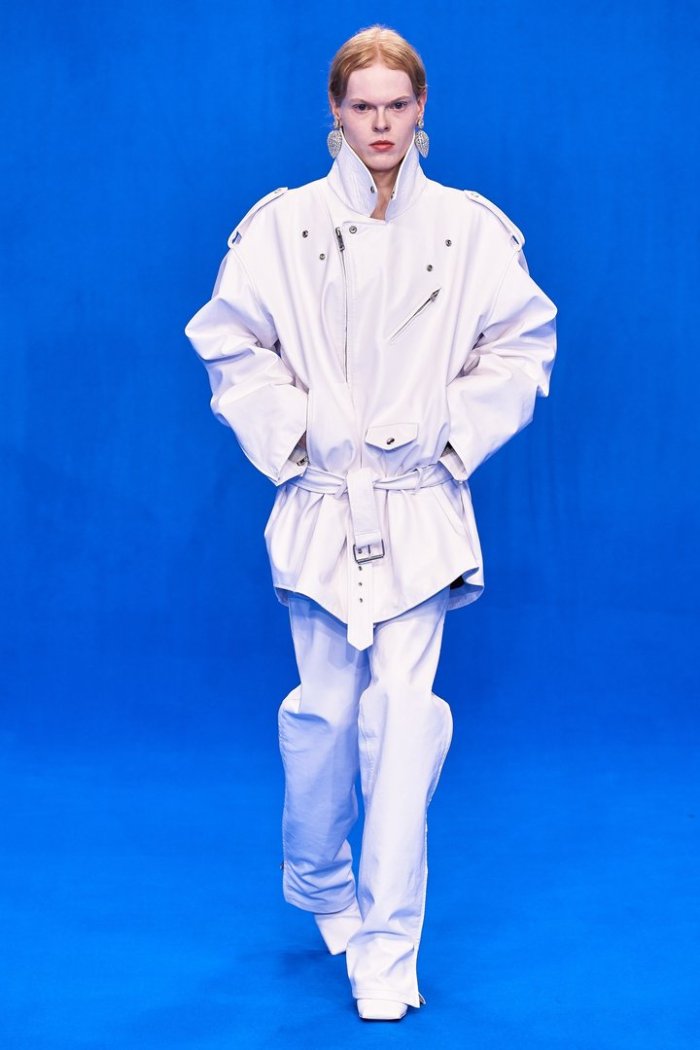 Balenciaga ВЕСНА-ЛЕТО 2022 READY-TO-WEAR