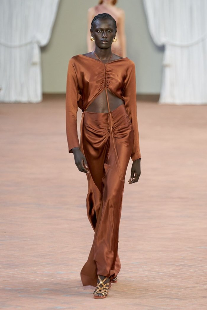 Alberta Ferretti ВЕСНА-ЛЕТО 2022 READY-TO-WEAR