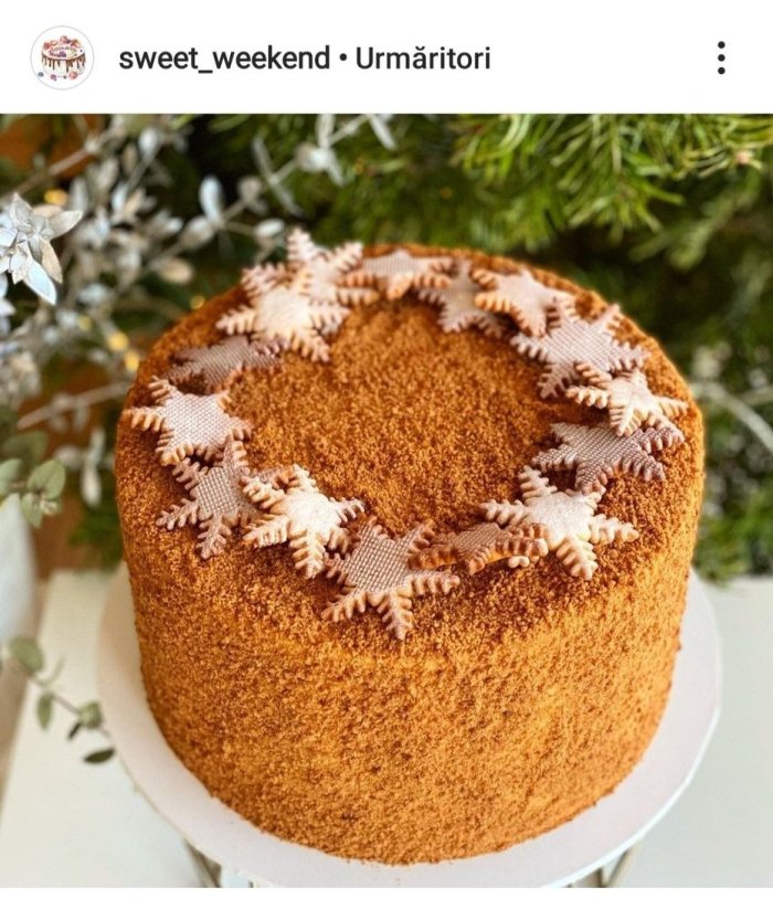 Новогоднее украшение медовика